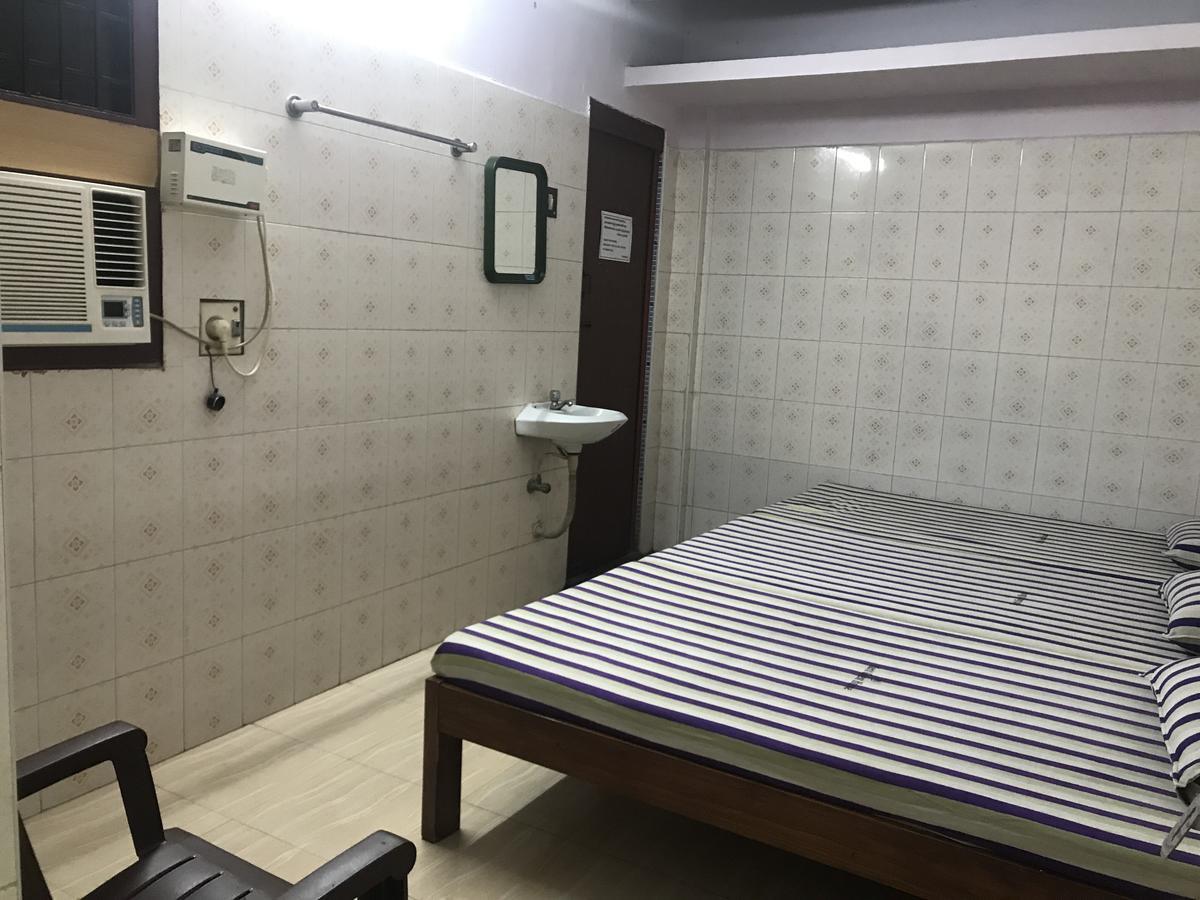 Merit Guest House Chennai Ngoại thất bức ảnh