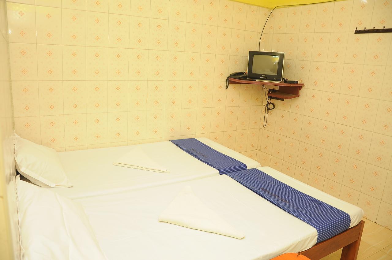 Merit Guest House Chennai Ngoại thất bức ảnh